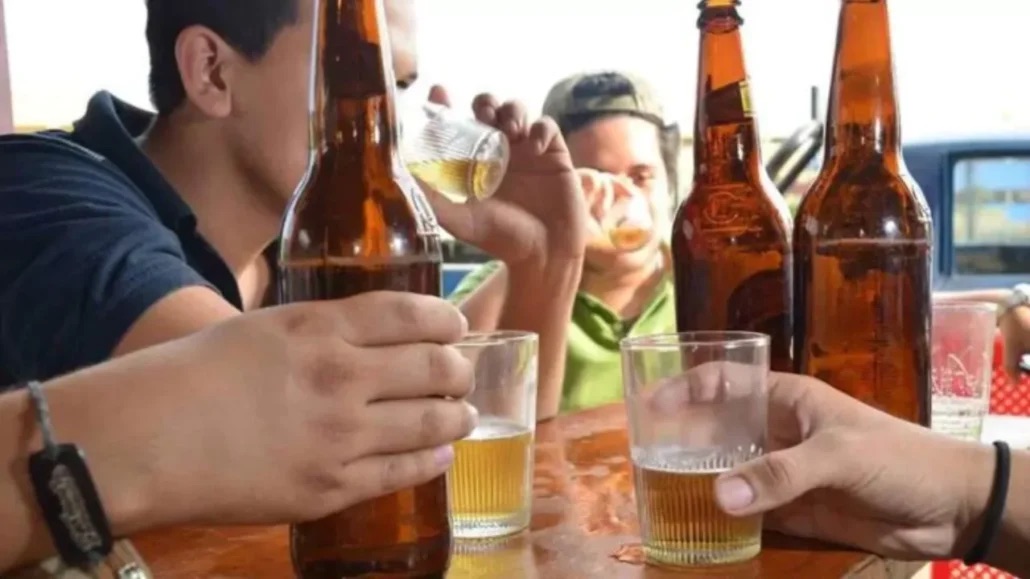 Interior y Policía extiende horario de venta de bebidas alcohólicas durante Navidad y Año Nuevo