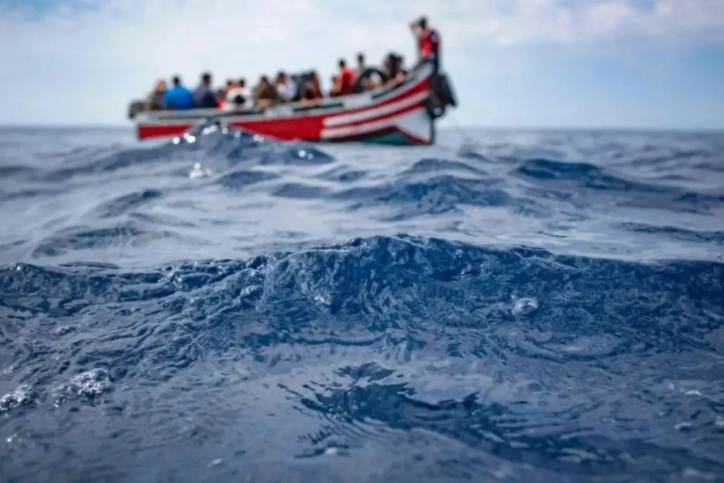 Detienen a unos 150 migrantes haitianos en aguas de las Islas de Turcas y Caicos