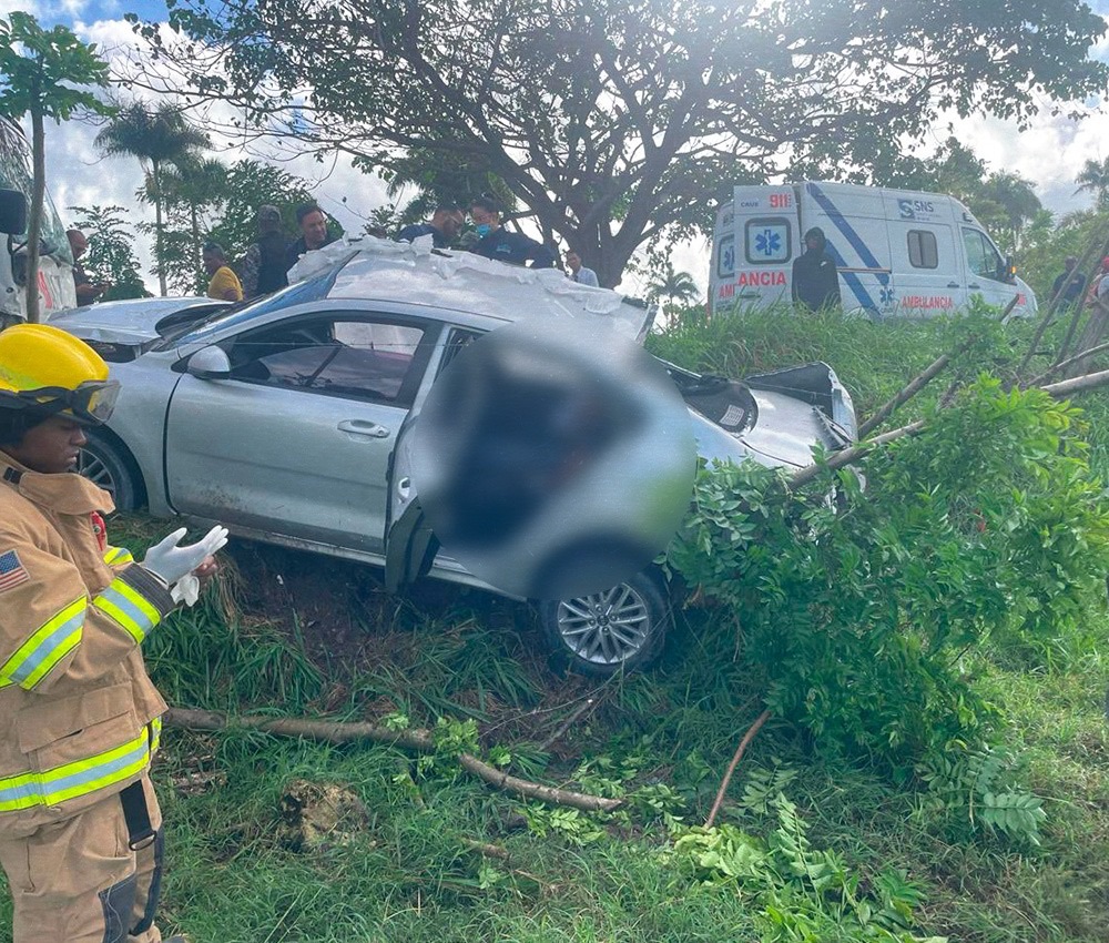 Accidente de tránsito deja cuatro fallecidos en La Otra Banda Verón Punta Cana