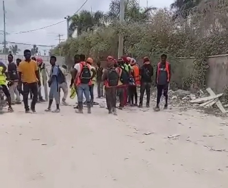 Obreros haitianos se amotinan en construcción de Uvero Alto, Punta Cana 1 img 7406 1