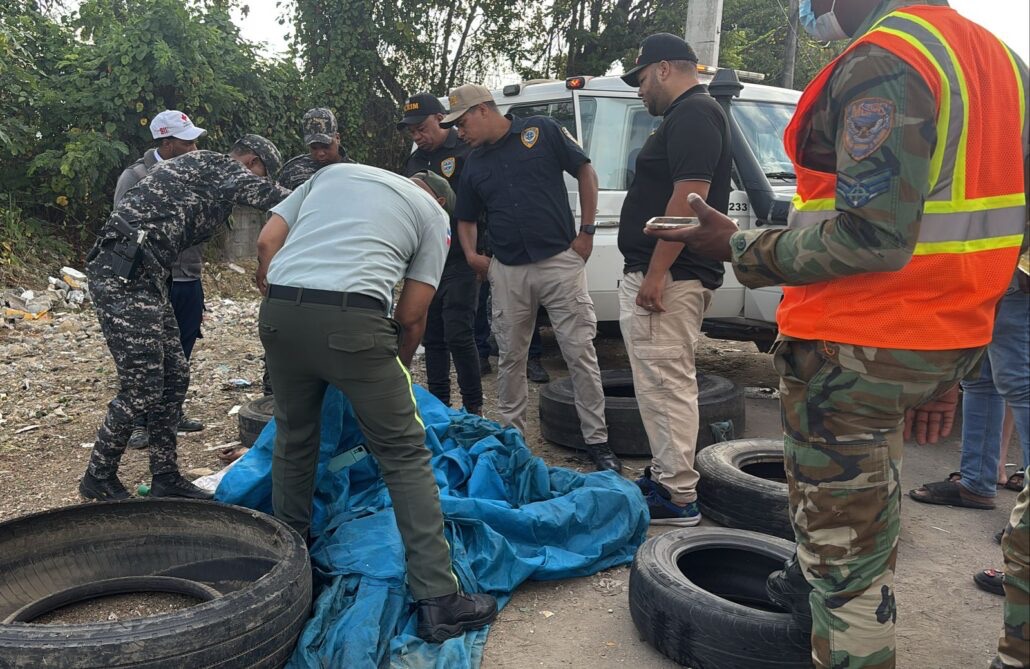 Hallan cuerpo sin vida en basurero del km 17 de la autopista Duarte
