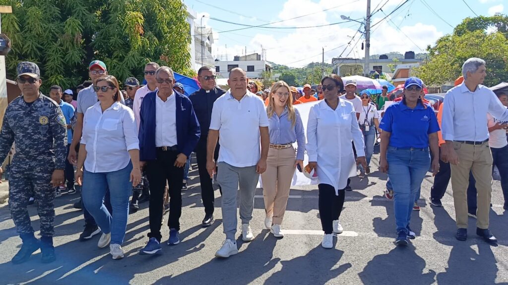 Medio Ambiente realiza caminata contra la contaminación sónica en Hato Mayor 1 img 0762 1