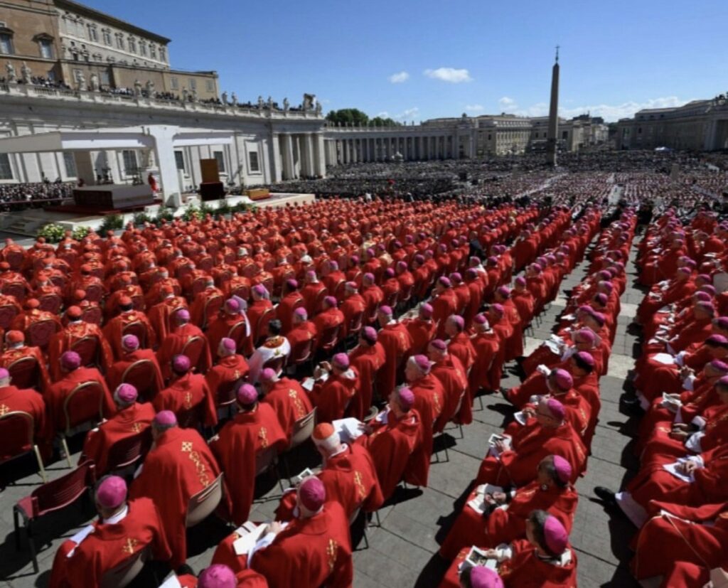Más de 250,000 personas y líderes mundiales despiden al papa Francisco durante funeral en la plaza San Pedro 1 img 0805 2 1