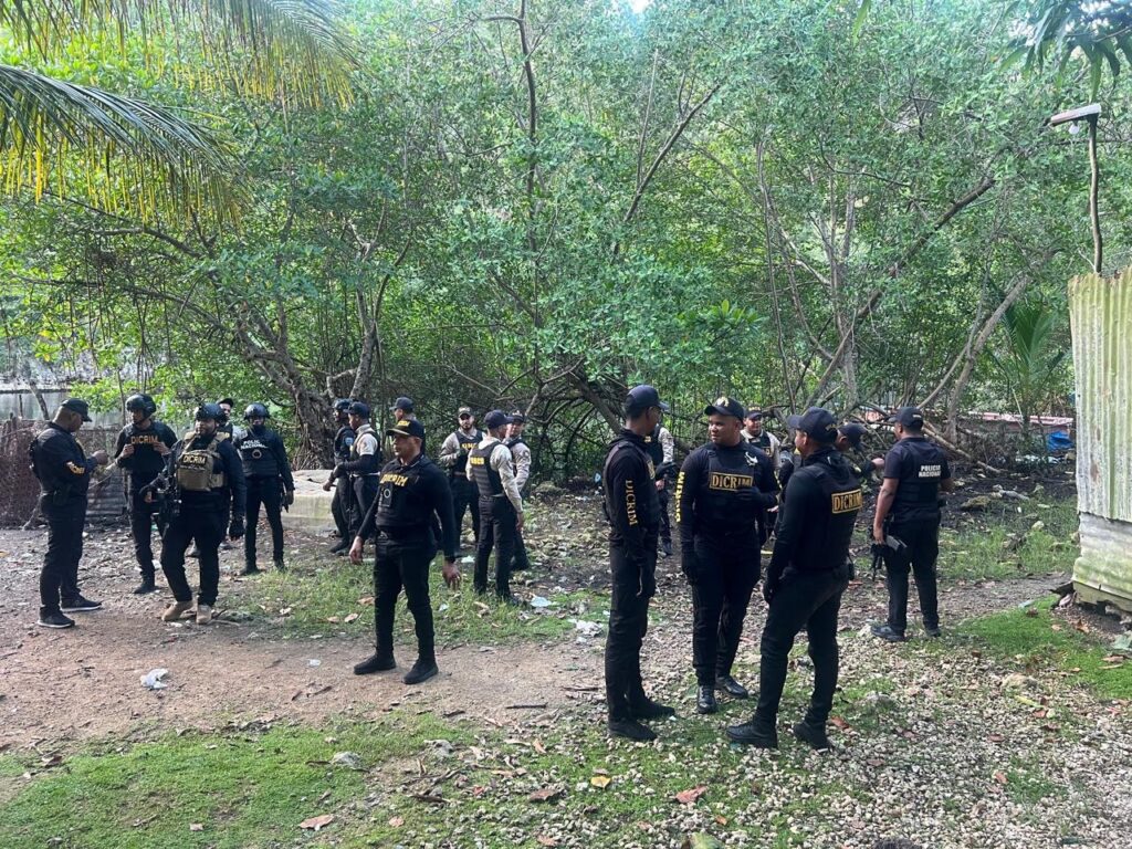 Policía y DNCD ocupan más de 1,500 gramos de presuntas drogas durante operativo en La Romana 1 img 3574 1