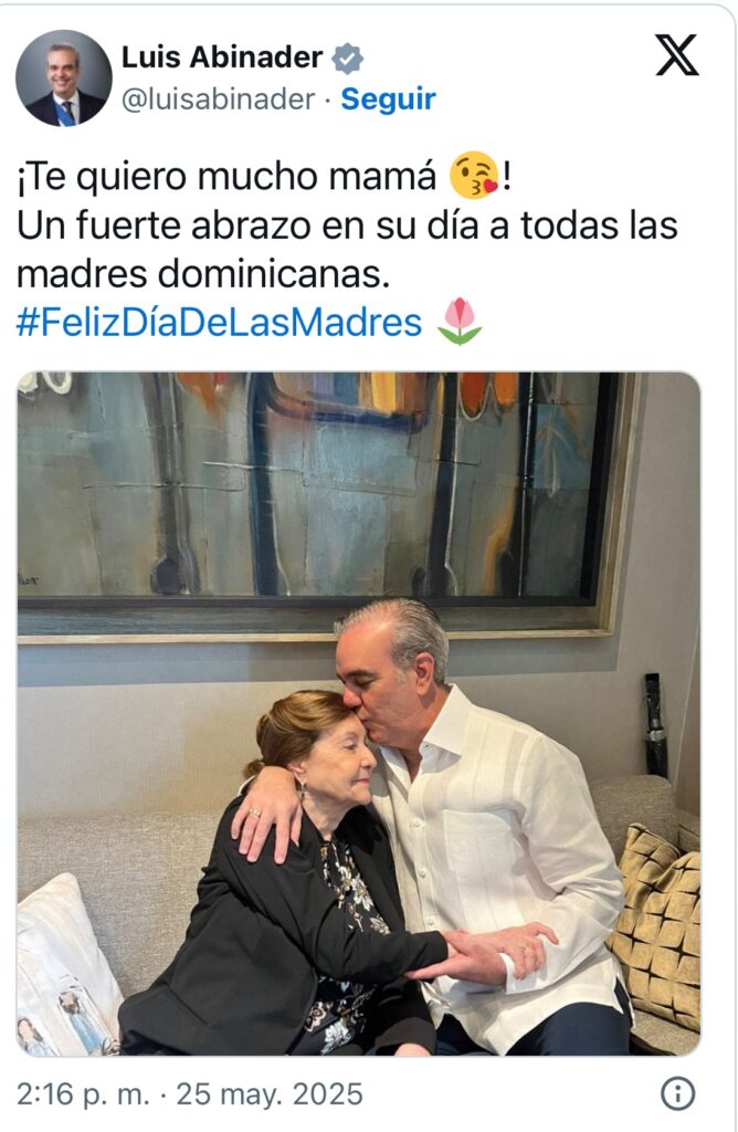 Presidente Abinader envía un fuerte abrazo a madres dominicanas en su día 1 img 3928 1