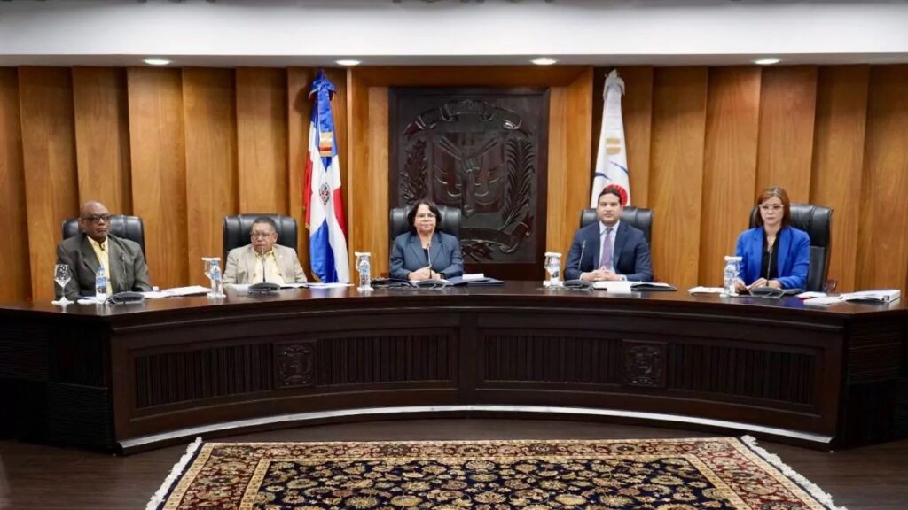 Cámara de Cuentas publica primeros tres informes de fiscalización bajo nueva gestión 1 img 4138