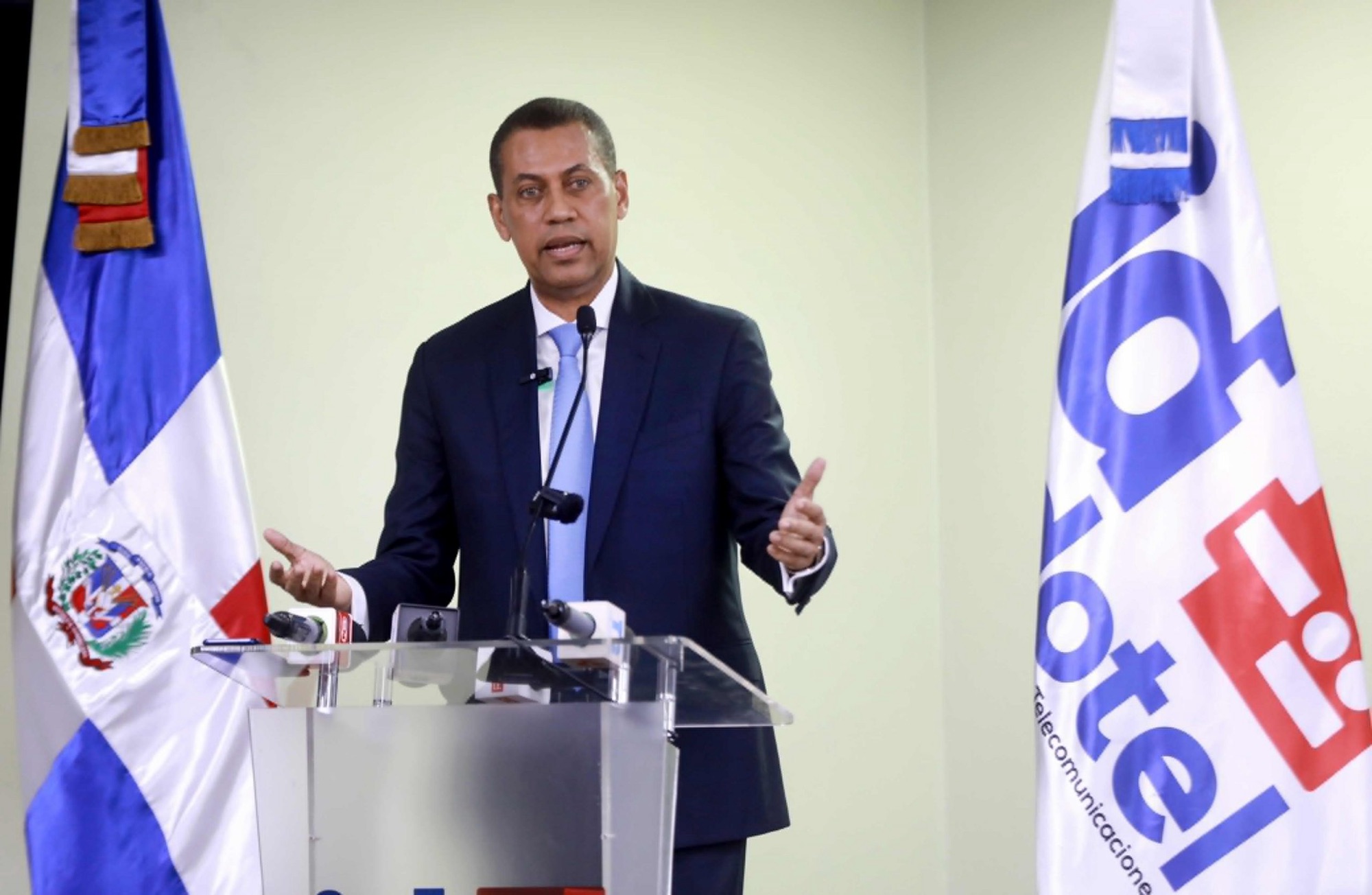 Gobierno lanza proyecto “Soberanía 4.0” para mitigar interferencias de emisoras haitianas en suelo dominicano