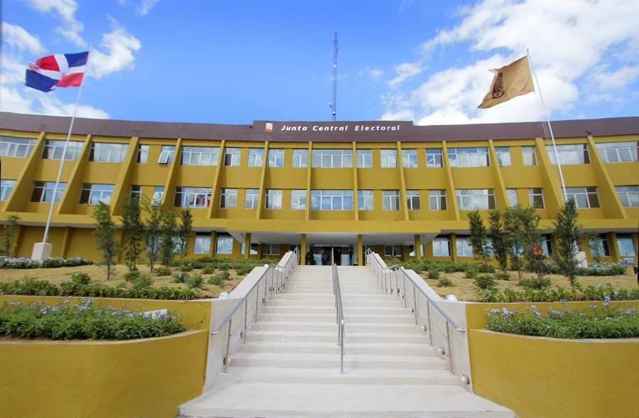 JCE descarta el voto automatizado para las elecciones del 2028 1 img 5269 1