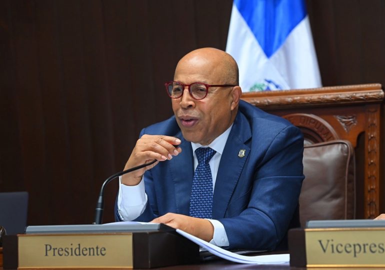 Alfredo Pacheco y voceros logran consenso para aprobar varios proyectos en la presente legislatura 1 img 5831 1