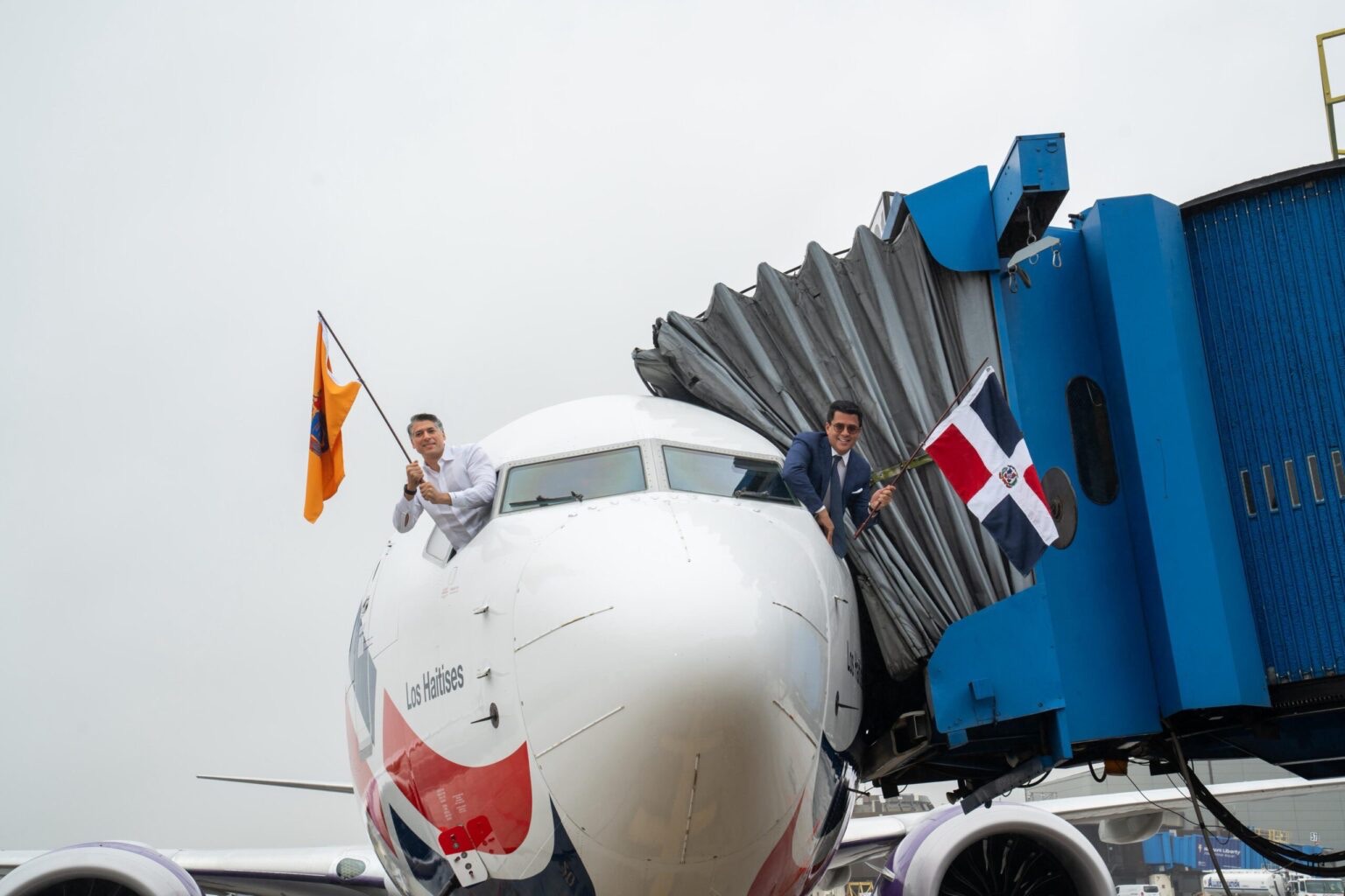David Collado inaugura vuelo a Nueva York de Arajet