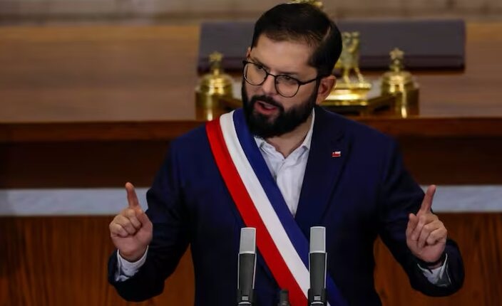 Boric condena ataque de EE.UU. contra Irán: “Tener poder no autoriza a utilizarlo vulnerando las reglas”