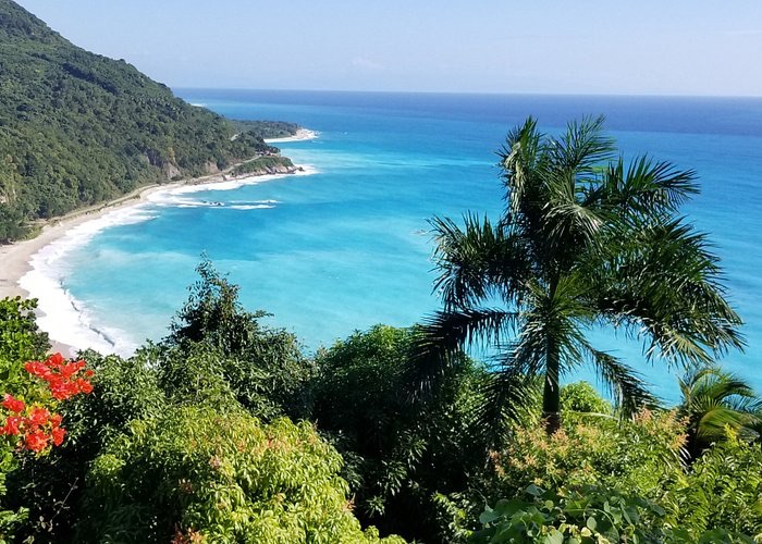Barahona espera inversión privada para su desarrollo turístico