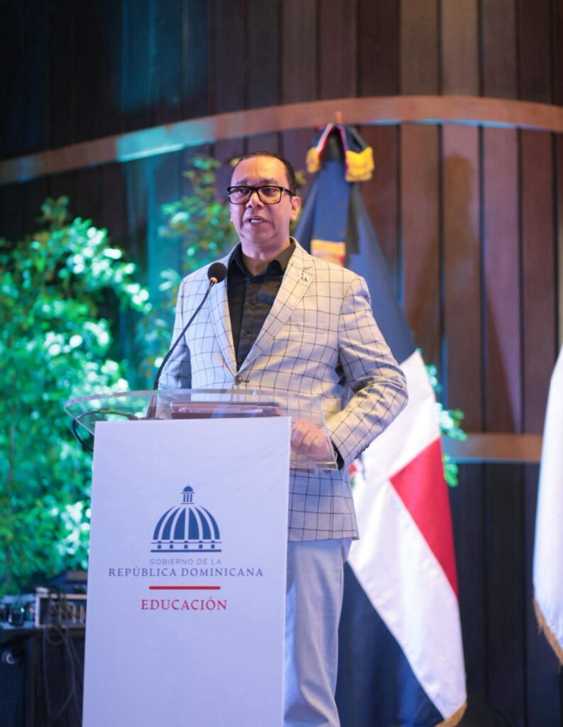 MINERD realiza Campamento de Robótica 2025: más de 21 mil estudiantes participarán en jornada de innovación educativa 3 d876e2d5 56d0 4d23 9149 34d6d40ee09f 1