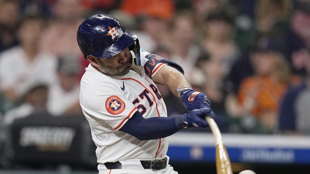 José Altuve supera a Jeff Bagwell y se convierte en el segundo máximo hiteador en la historia de los Astros 1 img 7825 1