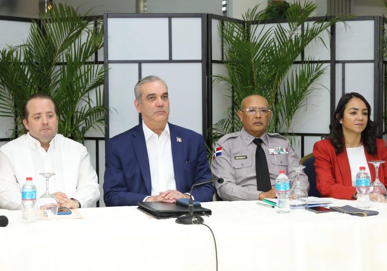 Presidente Abinader encabeza reunión de seguimiento al Plan de Seguridad Ciudadana 1 img 8069 1