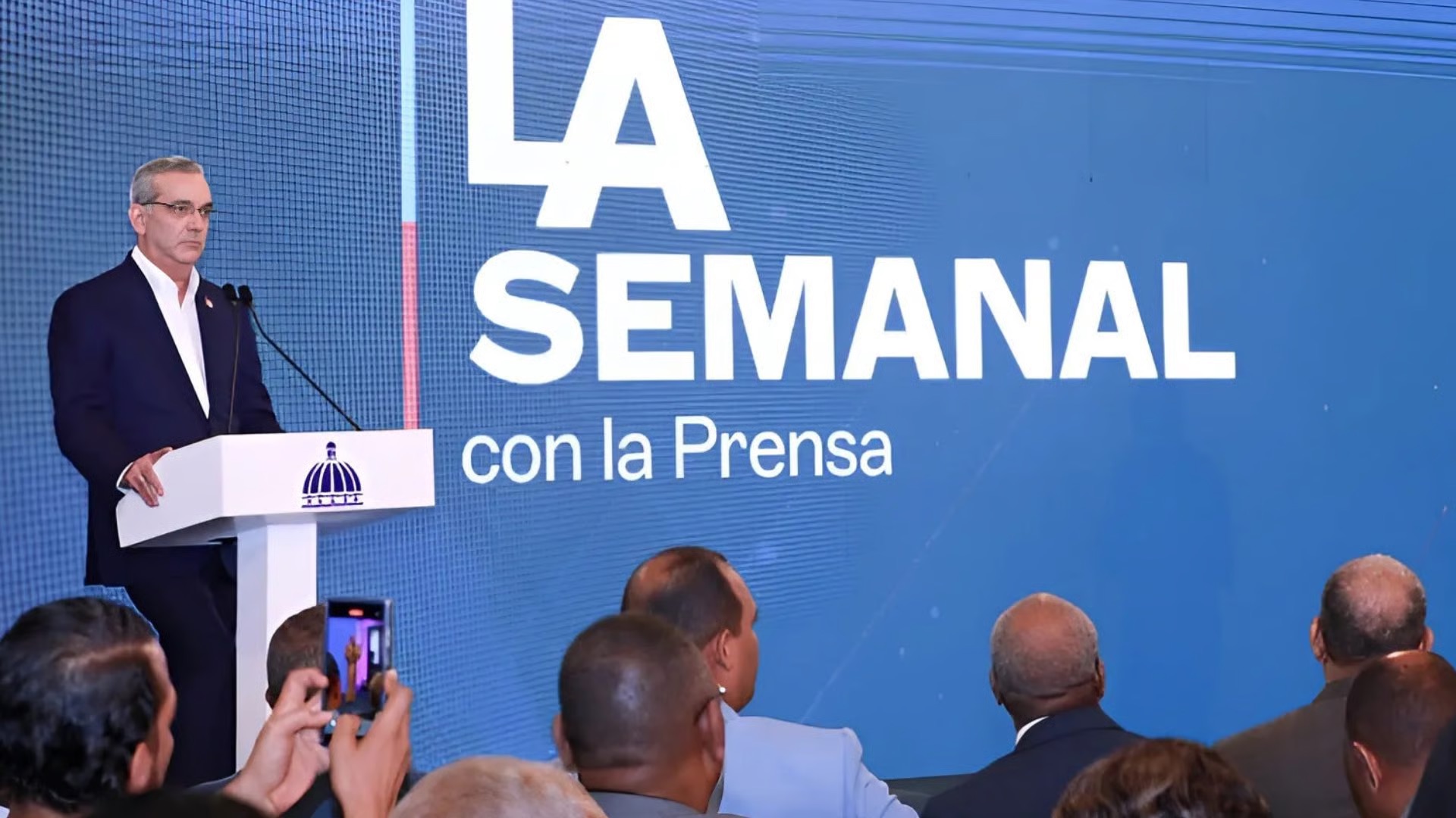Abinader dice que quiere ser recordado por dejar un país mejor que el que encontró