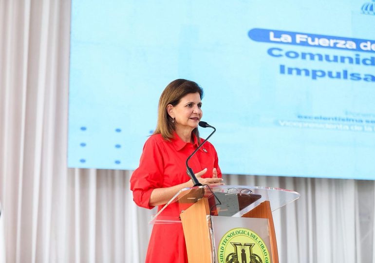 Raquel Peña afirma que la formación universitaria debe estar alineada con las oportunidades reales del presente y el futuro 1 img 8410 1
