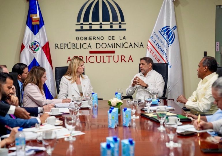 Ministro Limber Cruz se reúne con subsecretaria adjunta del USDA 1 img 8748 1