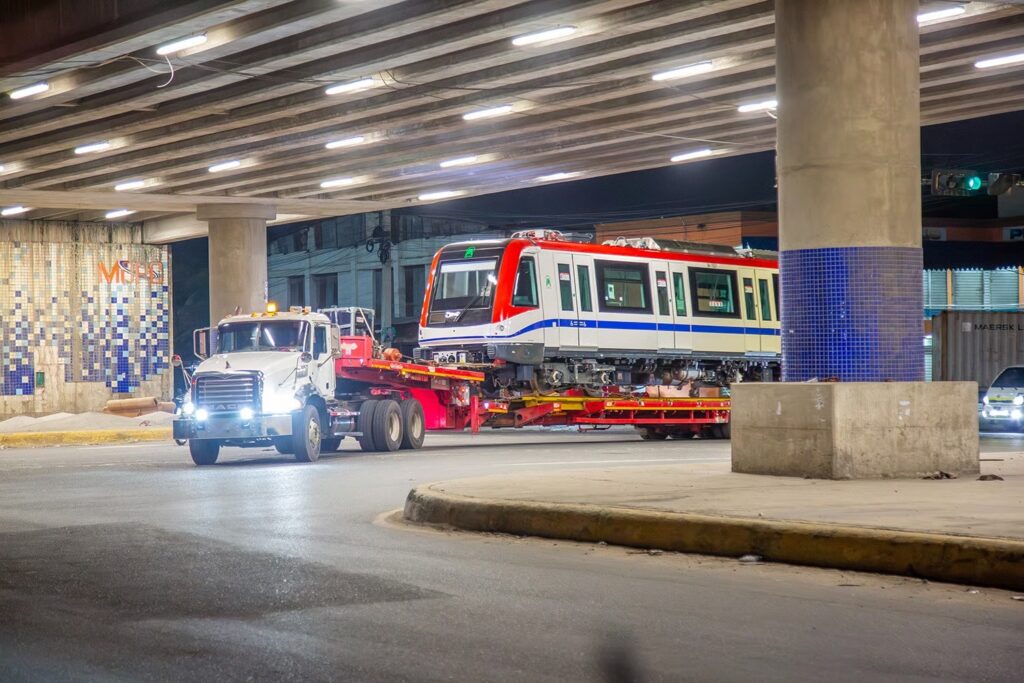 ¡Llegan los trenes de 6 vagones! Metro de Santo Domingo se moderniza para mover más y mejor 1 img 8771
