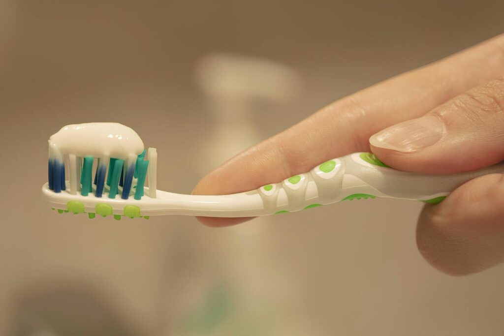 DIGEMAPS alerta sobre pasta dental Colgate Total Clean Mint con presencia de Fluoruro de Estaño 2 img 8809 1