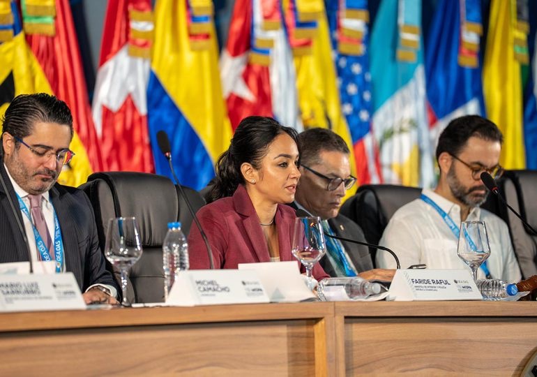 Faride Raful: “La transformación policial debe ser integral, democrática y orientada al servicio público” 1 img 8912 1