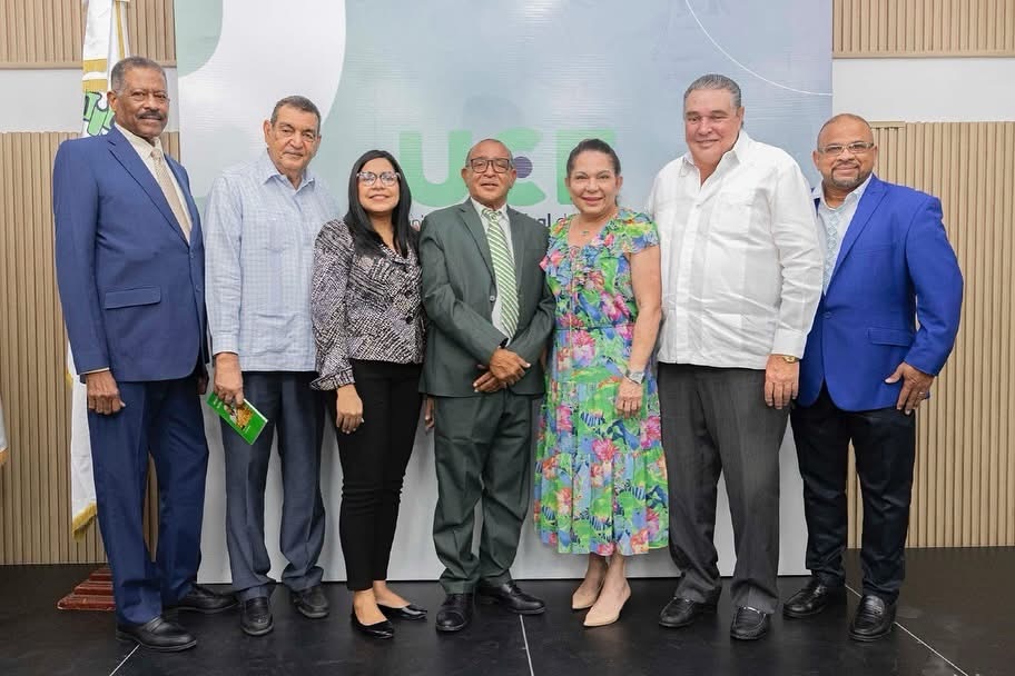 La UCE respalda la puesta en circulación del libro “Historia de la Salud en San Pedro de Macorís”Una obra del Dr. Víctor Moreno 1 img 8970 1 1