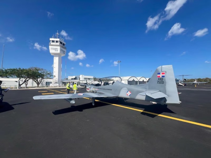 Aeronaves patrullan frontera de RD las 24 horas del día, según comandante FARD