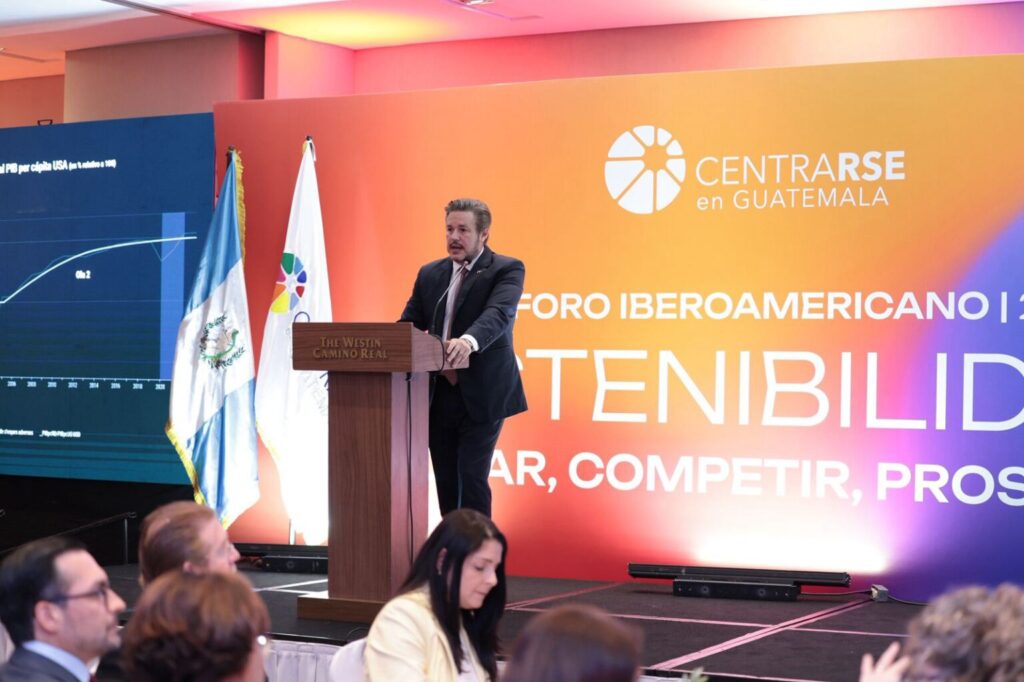 RD presenta estrategia Meta RD 2036 en Foro Iberoamericano de Negocios Responsables en Guatemala 1 img 9207 1