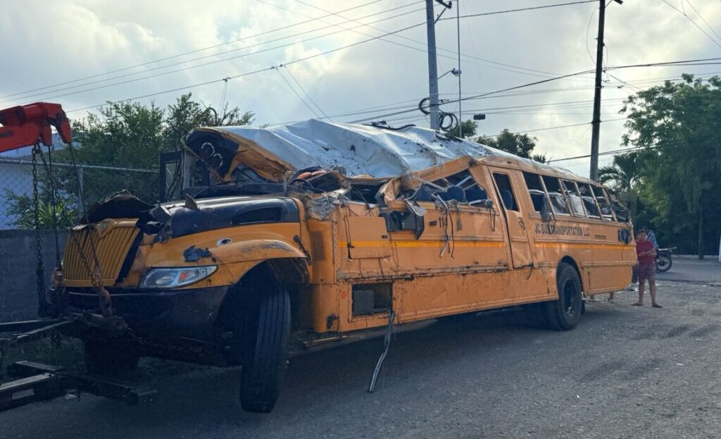 Confirman seis fallecidos y más de 40 heridos en accidente carretera Jamao al Norte; 911 coordinó asistencia 1 img 9244 1