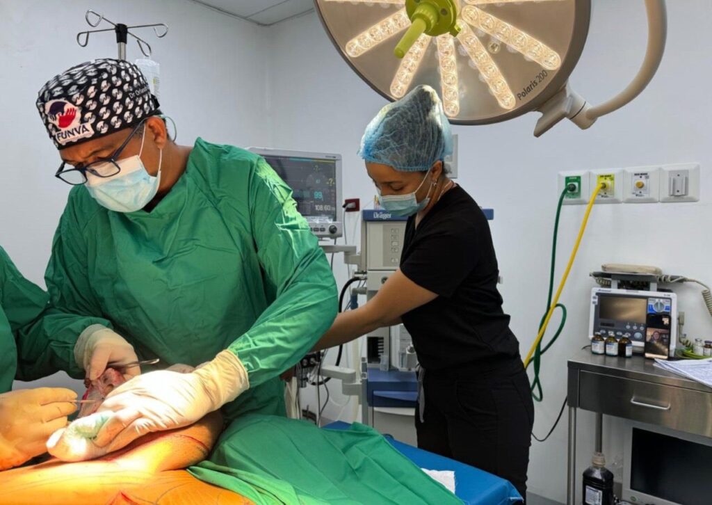 Sisalril aprueba incluir cirugías reducción de mamas a mujeres con seguro médico 1 img 9249 1