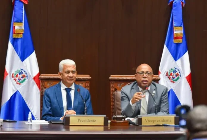 Senado y Cámara Diputados ratifican a Ricardo de los Santos y Alfredo Pacheco en presidencias 1 img 9393