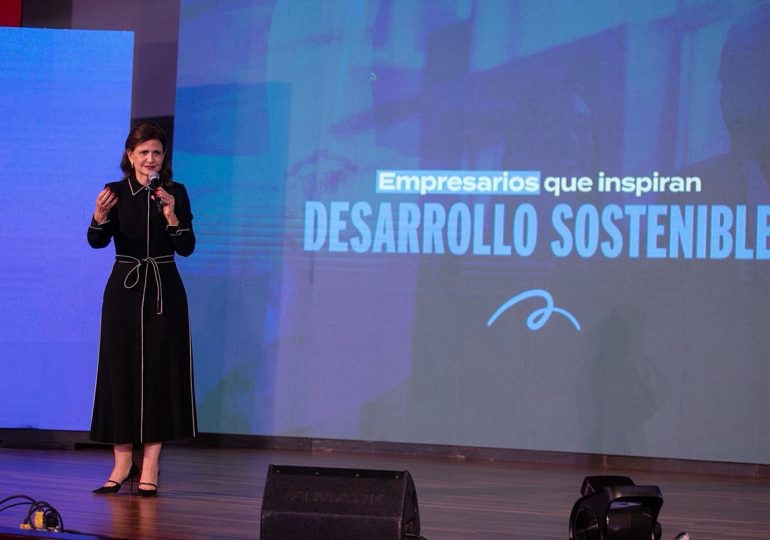 Raquel Peña: “San Cristóbal es la segunda provincia en exportaciones del país” 1 img 9601 1