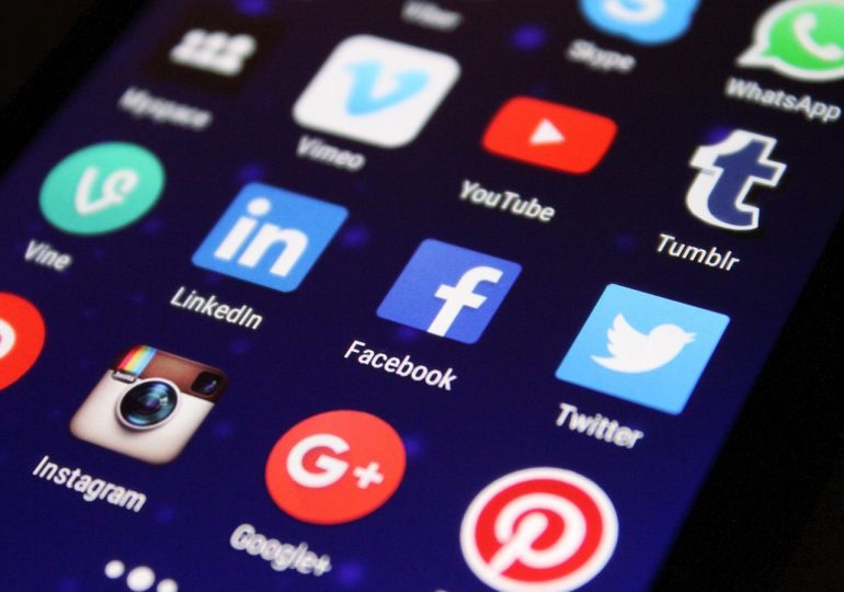 Embajada de EE.UU. en RD advierte: omitir redes sociales en solicitud de visa podría causar negación