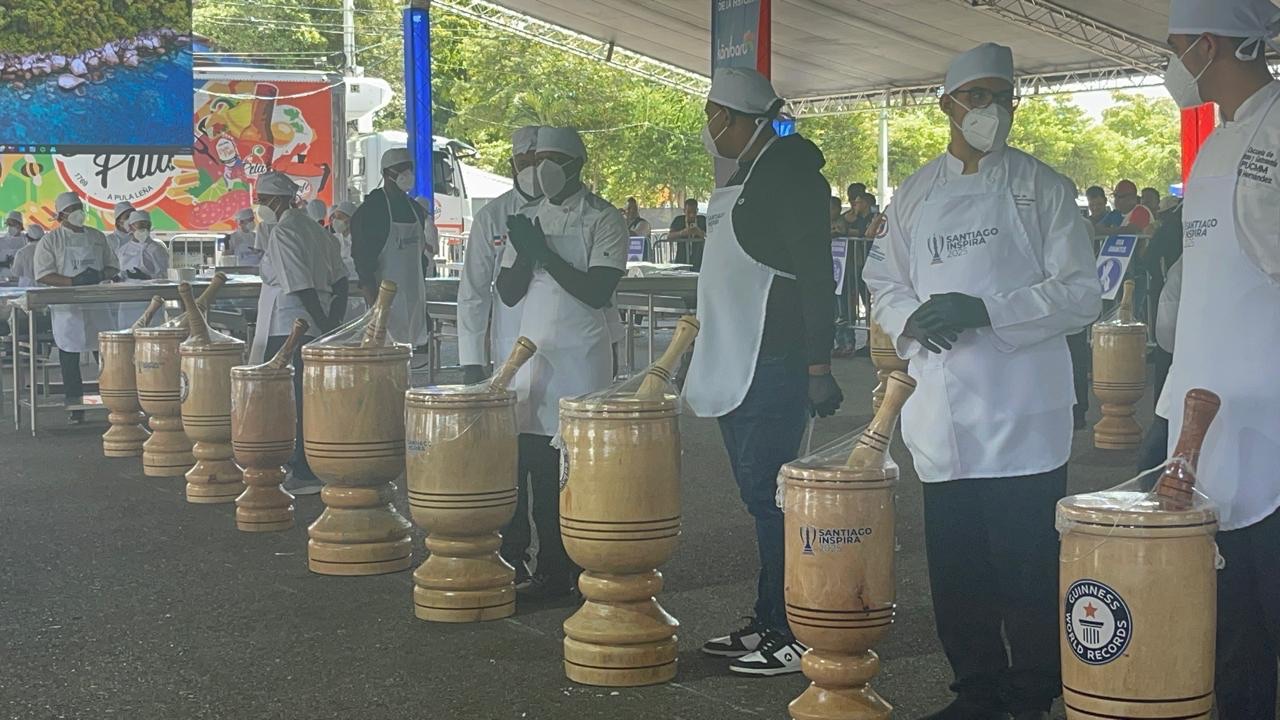 Santiago busca Récord Guinness con el mofongo más grande del mundo