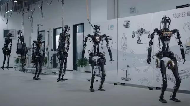 Estados Unidos planea un “ejército” de 100,000 robots humanoides ante el avance tecnológico de China
