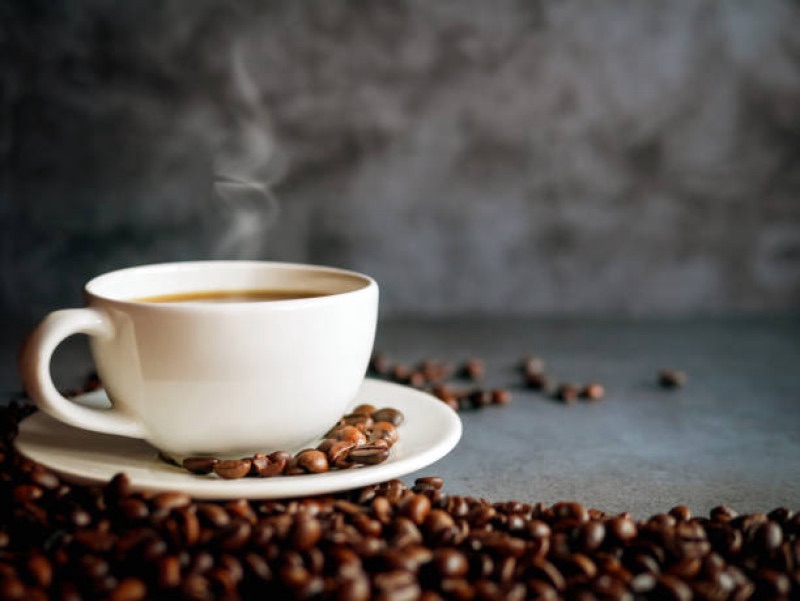 Aranceles de Trump amenazan al café latinoamericano con precios récord del grano en EEUU