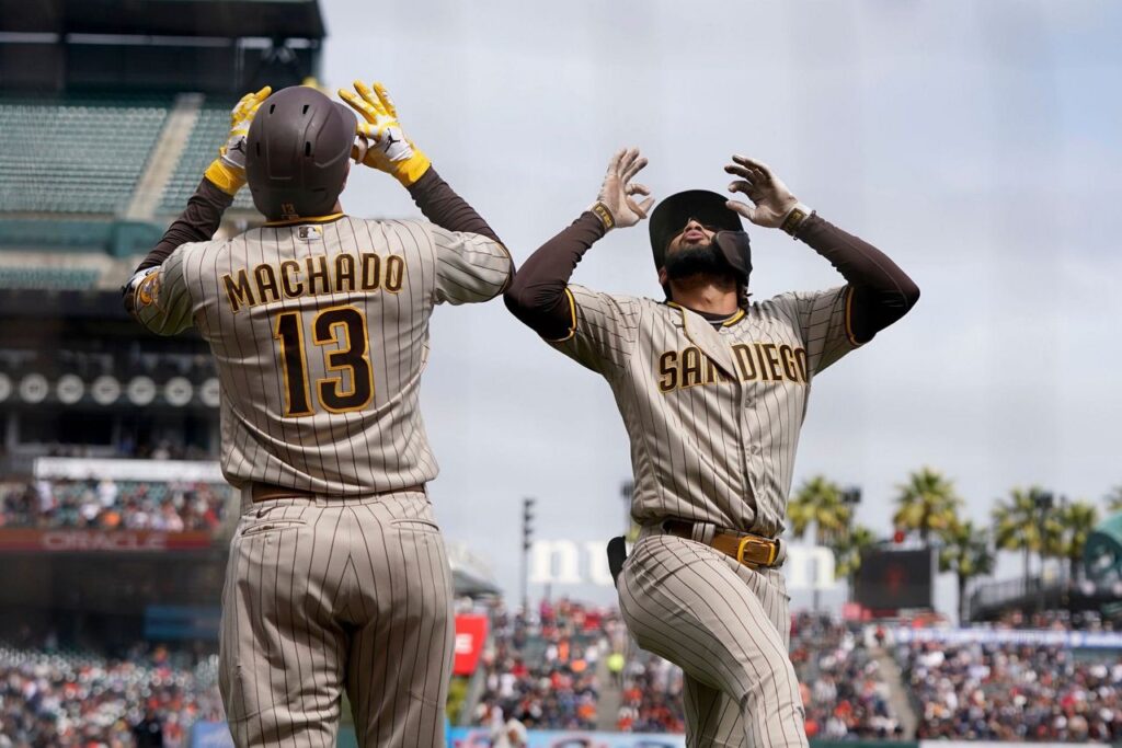 Machado y Tatis Jr. impulsan la ofensiva en victoria dominante de los Padres sobre los Cardenales 1 img 9942