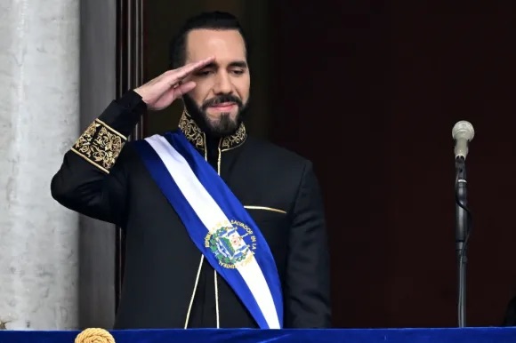 El presidente Bukele sobre reelección indefinida: “¿Por qué es diferente en El Salvador?”