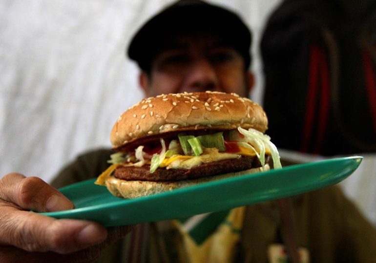 Asocian el consumo de alimentos ultraprocesados a un mayor riesgo de cáncer de pulmón