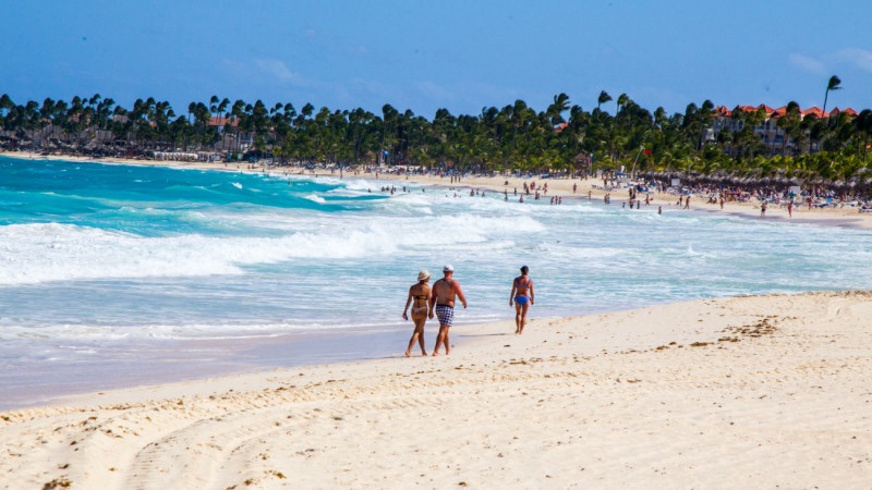 Nuevos turistas de diversos destinos elevan las llegadas a República Dominicana