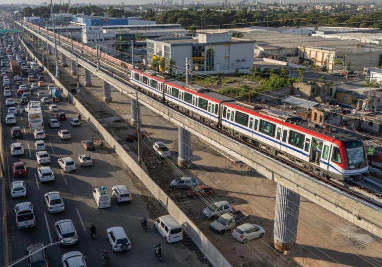 Metro de Santo Domingo llega por primera vez a Los Alcarrizos en prueba dinámica