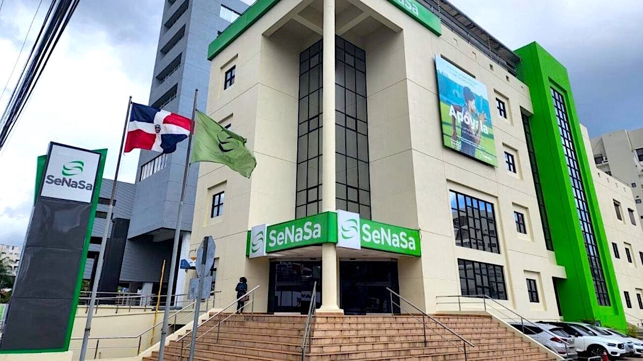 SeNaSa garantiza atención a más de 1.2 millones de adultos mayores y proyecta estrategias para enfrentar el envejecimiento poblacional