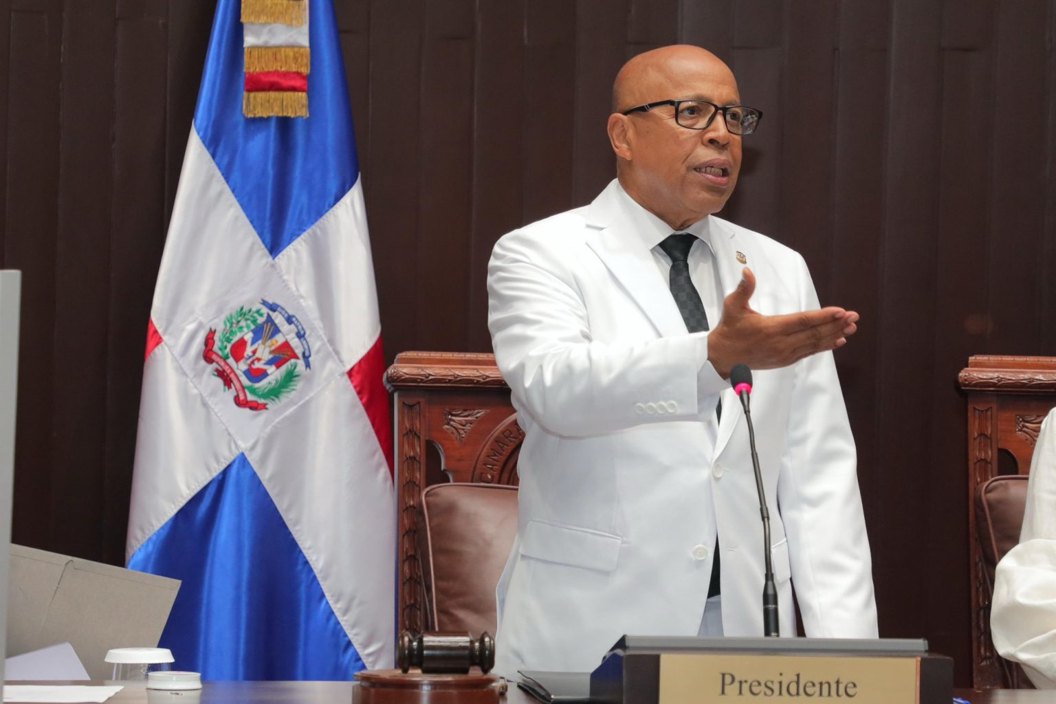 Pleno de la Cámara de Diputados escoge nuevamente a Alfredo Pacheco como su presidente