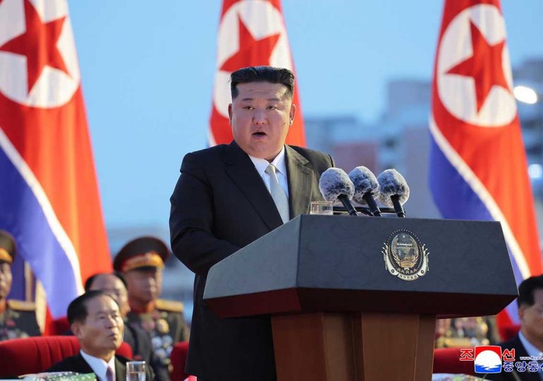 Kim Jong-un supervisa el lanzamiento de prueba de dos nuevos misiles de defensa aérea 3 img 2324