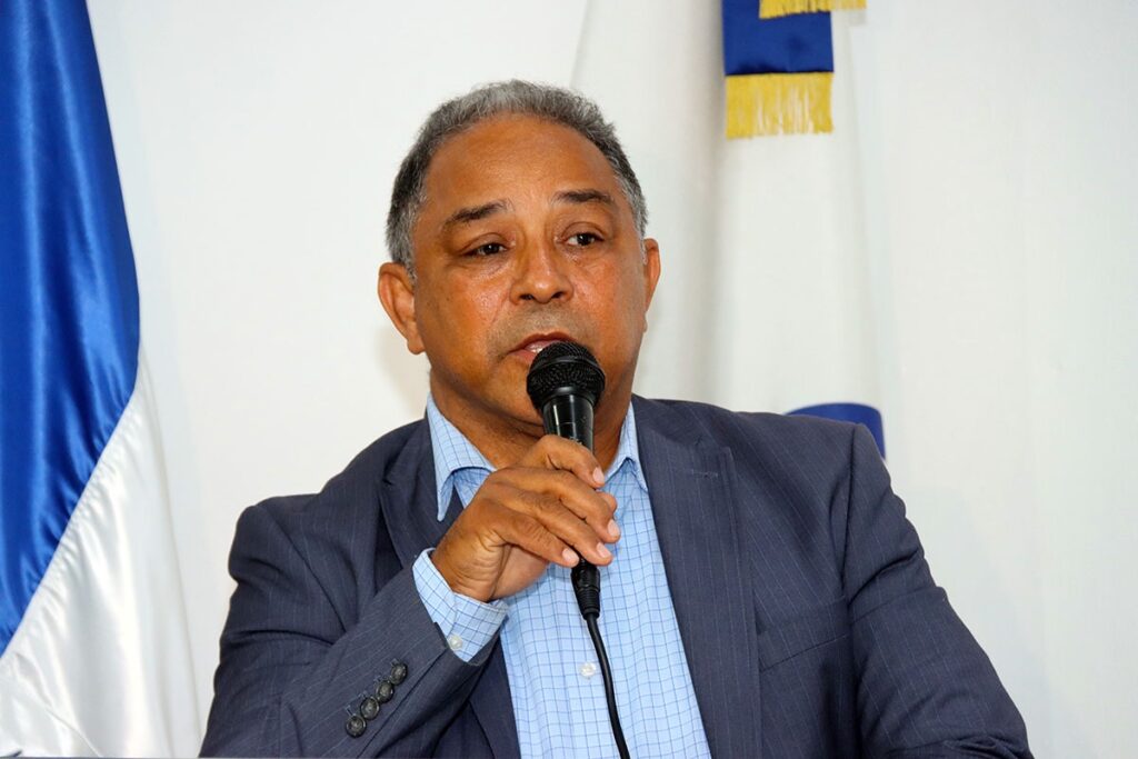 Aurelio Henríquez se presenta a la presidencia y cita avance en proceso de transformación del CDP 4 img 2734
