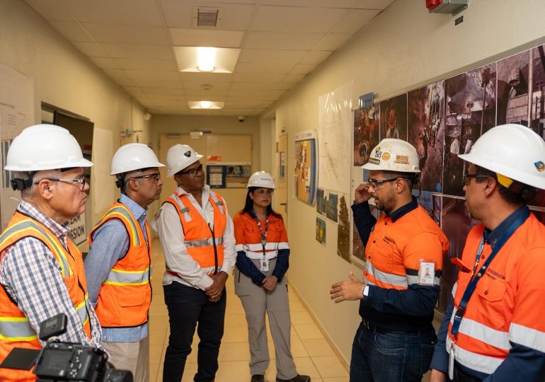 Minería lidera crecimiento económico de julio con alza de 21 %, resalta ministro Joel Santos 4 img 2878