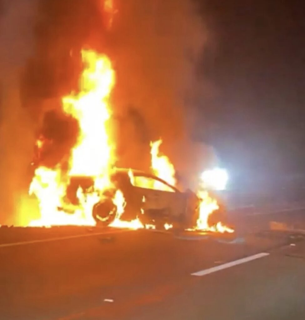 HOMBRE MURIÓ CALCINADO EN LA AUTOPISTA DEL CORAL 4 img 3113