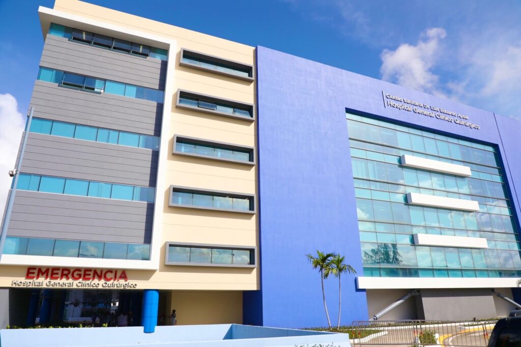 Presidente Abinader inaugura Hospital Clínico-Quirúrgico de alta tecnología con seis niveles, 14 quirófanos y 232 nuevas camas en la Ciudad Sanitaria 2 b0f3d14b 2653 4b55 b345 69ea97fc3a05