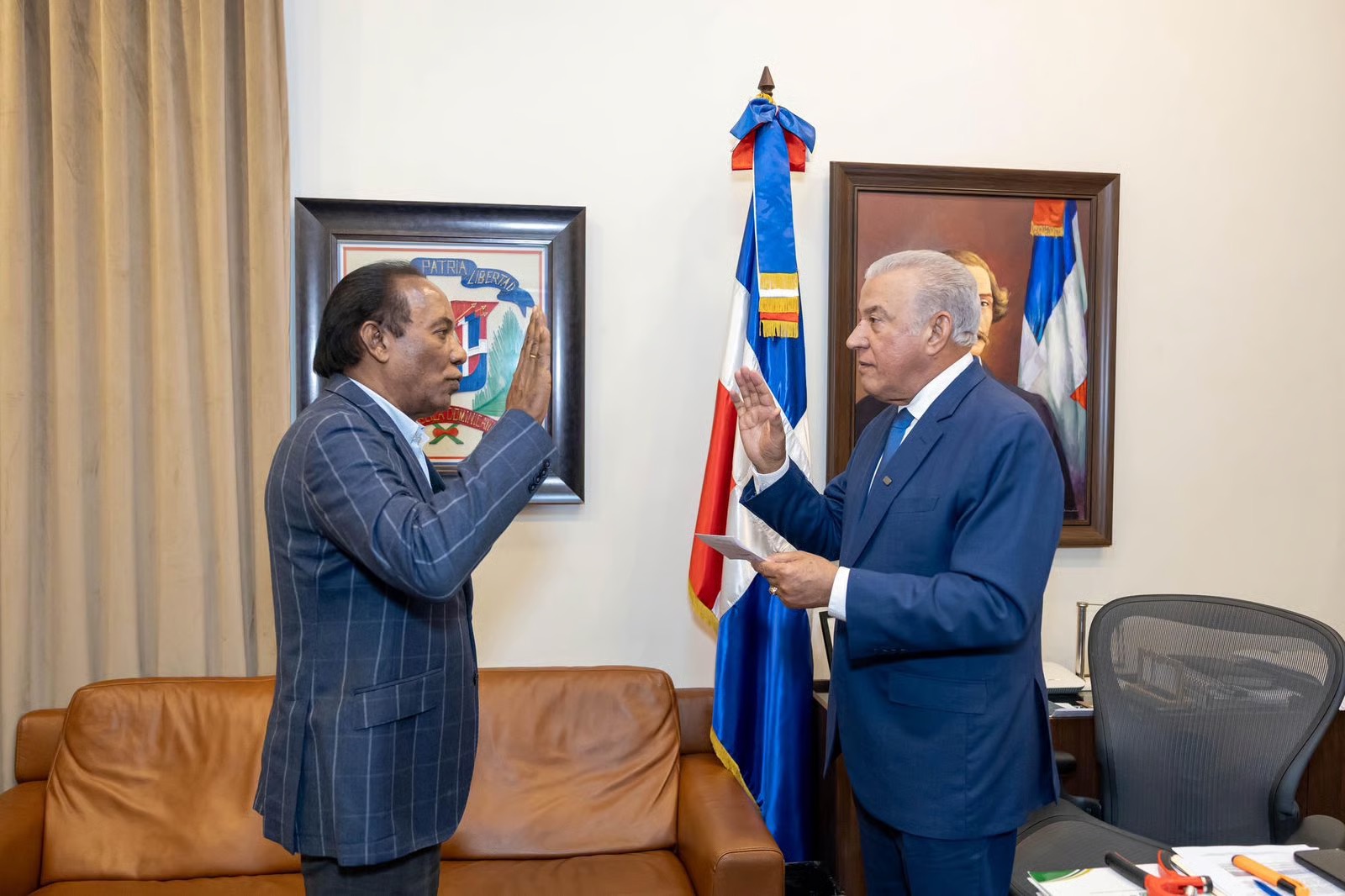 Juramentan a Zorrilla Ozuna como director de Desarrollo Fronterizo