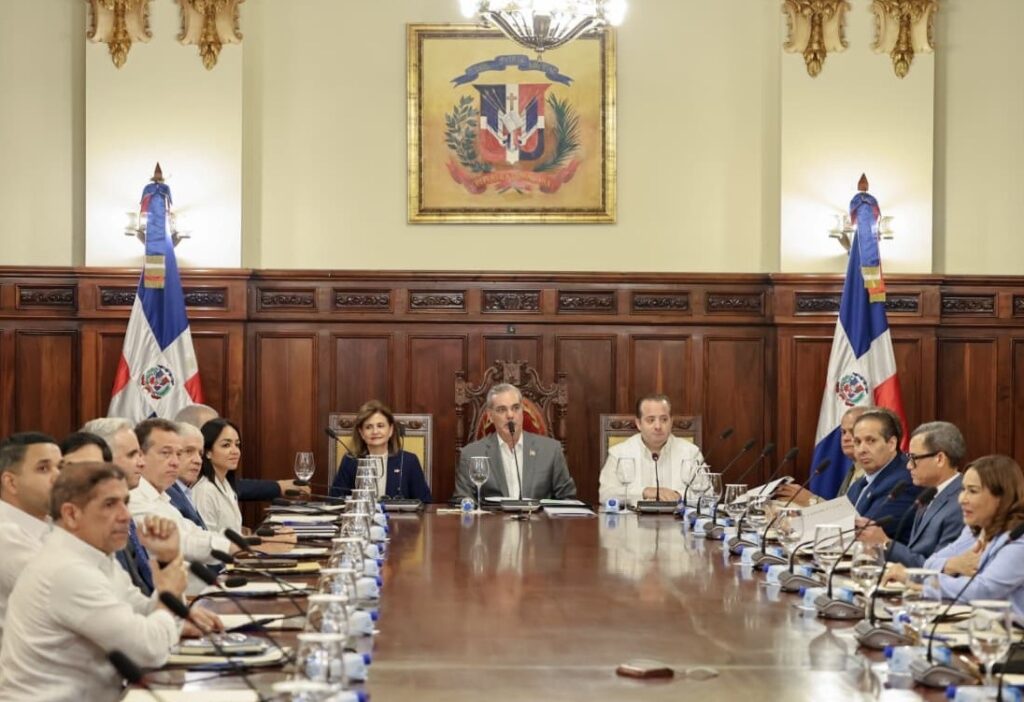 Gobierno celebra Consejo de Ministros y presenta avances en transparencia e infraestructura 4 img 3350
